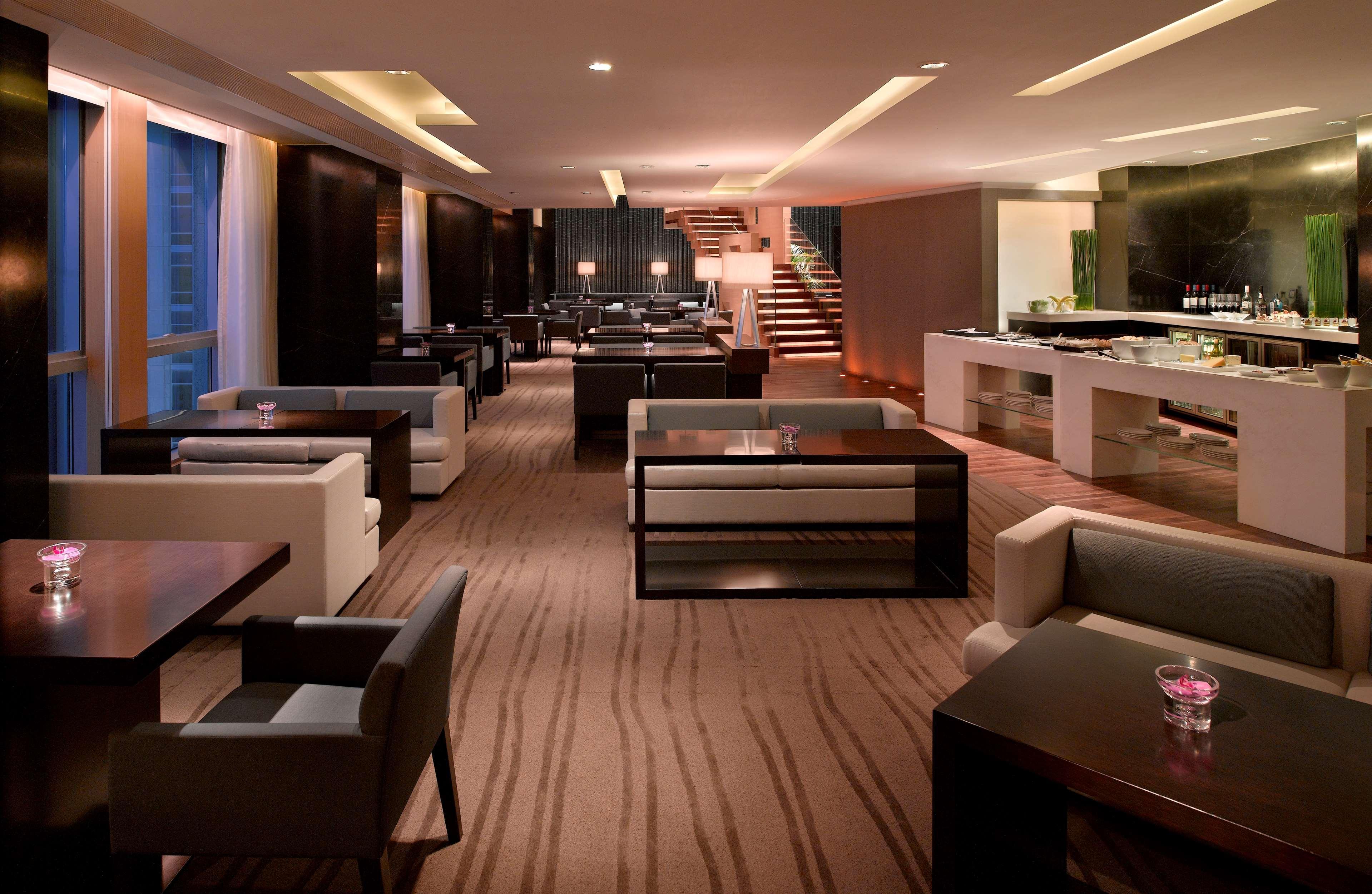 Отель Grand Hyatt Гуанчжоу Экстерьер фото